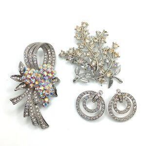 LOT! Dazzling CORO Nolan Miller brooches earrings